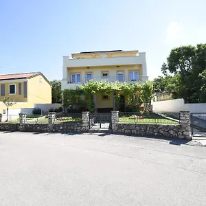 https://apartments-rudy.primorje-gorskikotar.com
